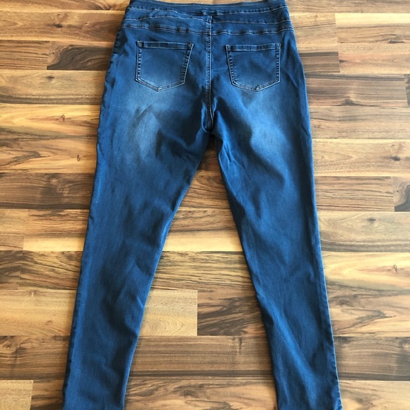 Rue21 high waist jeans - Picture 2 of 5